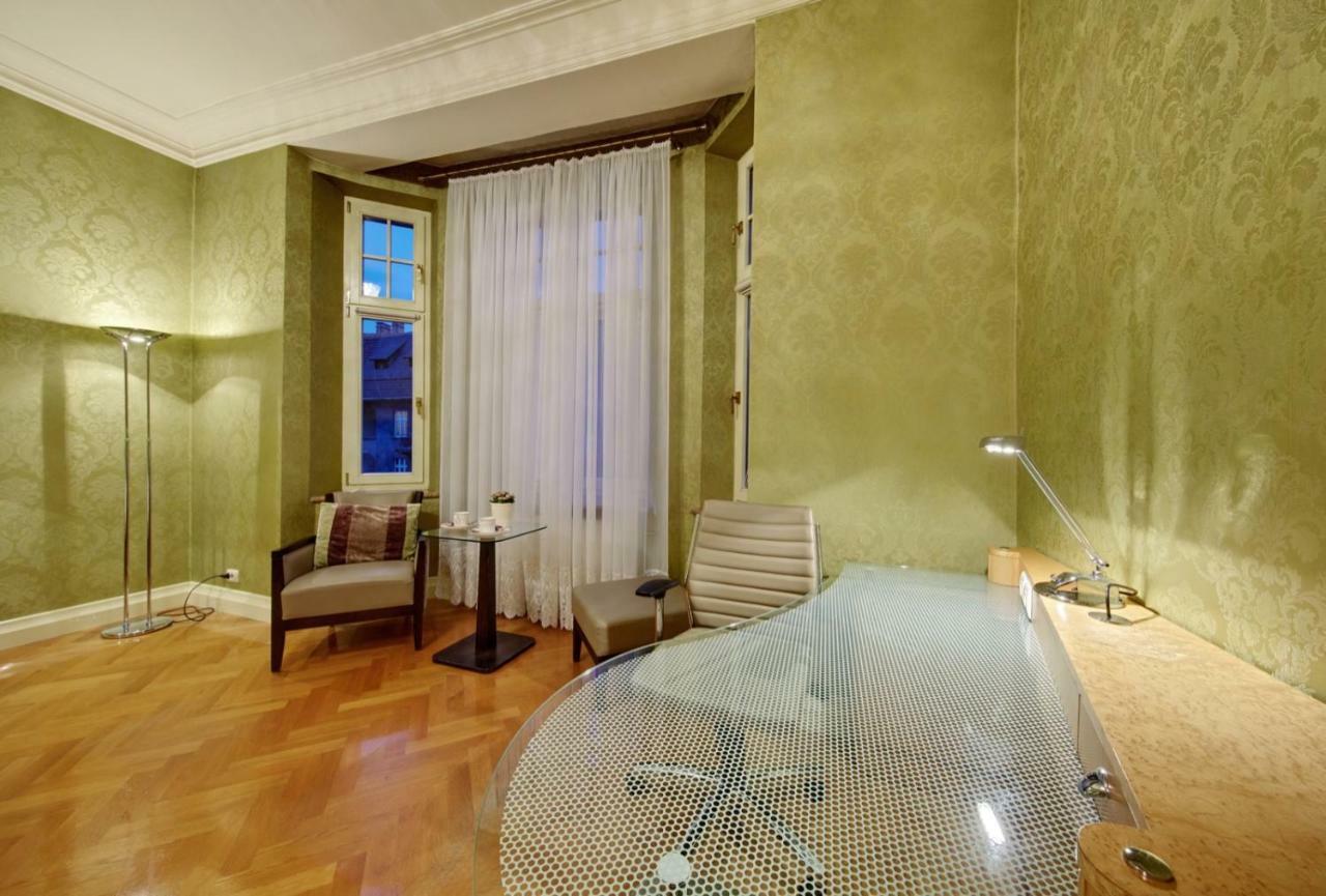 Apartament Krysztalowy カトヴィツェ エクステリア 写真
